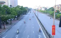 Giao thông Hà Nội thông thoáng trong ngày đầu thực hiện giãn cách xã hội theo nguyên tắc của Chỉ thị 16