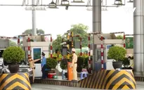 Hà Nội lập chốt phân luồng giao thông từ xa
