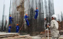 Nhà thầu xây dựng phải mua bảo hiểm cho người lao động trên công trường