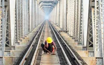 "Sóng thần” COVD-19 tác động đến kinh tế Ấn Độ nhẹ hơn dự báo