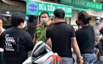 Phạt kịch khung đôi vợ chồng gây rối đòi "thông chốt" kiểm dịch ở chợ Yên Phụ