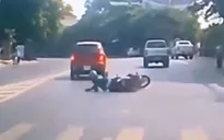 Lạng lách, đánh võng gây tai nạn rồi bỏ chạy