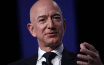 Jeff Bezos nghỉ hưu với hơn 200 tỷ USD
