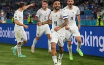 Trước bán kết UEFA EURO 2020, đi tìm những đội bóng ấn tượng nhất