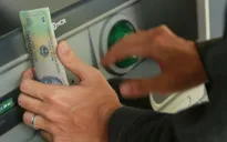 Giả vờ chuyển nhầm tiền để lừa đảo
