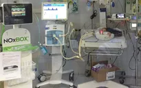 Cứu sống bé gái sơ sinh suy hô hấp nặng, con sản phụ mắc COVID-19