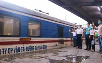 Chuyến tàu đặc biệt chở trang thiết bị chi viện cho TP. Hồ Chí Minh