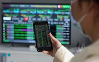 Cổ phiếu ngân hàng lình xình, VN-Index tăng hơn 3 điểm