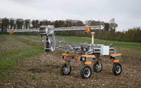 Robot hỗ trợ canh tác tại Anh