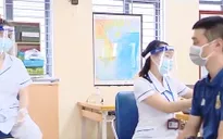 Khi cán bộ xã, phường là những "lá chắn" phòng dịch