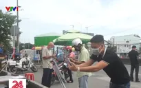 TP Hồ Chí Minh: Kiểm tra "di biến động" dân cư tại 12 chốt qua mã QR