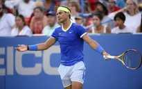Rafael Nadal trở lại quê hương tham vấn bác sĩ