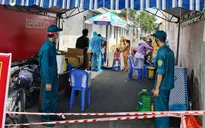 Tạm đình chỉ công tác Bí thư và Chủ tịch UBND phường vì thiếu sâu sát trong phòng chống dịch