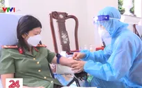 Những "bông hồng thép” nơi tuyến đầu chống dịch