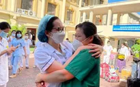 Hơn 100 nhân viên y tế Bệnh viện Phụ sản Trung ương vào Nam chung tay chống dịch COVID-19