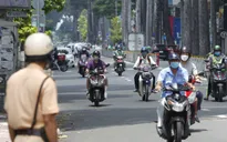 Gỡ vướng thẻ xanh COVID-19: Đón đầu nới lỏng giãn cách ở TP Hồ Chí Minh