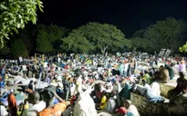 Những người Haiti sống sót vật lộn tìm thức ăn, nước uống