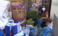 TP Hồ Chí Minh hỗ trợ lương thực, chăm sóc y tế để người dân yên tâm ở nhà