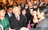 Bộ Chính trị yêu cầu thực hiện tốt công tác người Việt Nam ở nước ngoài trong tình hình mới