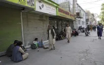 Một tuần sau khi lực lượng Taliban kiểm soát, khó khăn bủa vây người dân Afghanistan