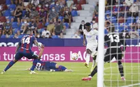Real Madrid hòa nhọc nhằn 3-3 trước Levante