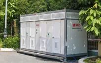 Trao tặng trang thiết bị y tế và buồng vệ sinh kháng khuẩn cho các bệnh viện dã chiến TP Hồ Chí Minh