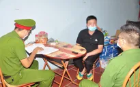 Xử phạt 1 lái xe lợi dụng "luồng xanh" lén chờ người về từ vùng dịch