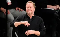Milwaukee Bucks gia hạn hợp đồng với HLV Mike Budenholzer