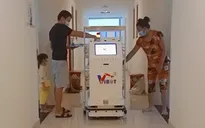 TP Hồ Chí Minh đưa robot vào phục vụ điều trị bệnh nhân COVID-19