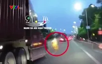 Xe đạp tạt đầu xe container