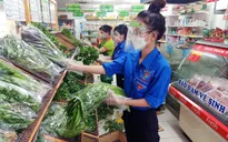 TP Hồ Chí Minh: Siêu thị quá tải đơn hàng