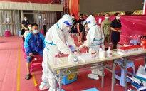 Trung Quốc sơ tán cả thị trấn để chống dịch COVID-19