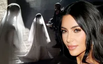 Kim Kardashian mặc váy cưới tới sự kiện của chồng cũ