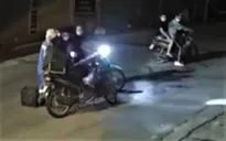 Nữ công nhân môi trường khóc van xin 4 tên cướp