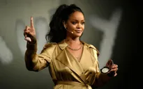 Rihanna chính thức trở thành tỷ phú
