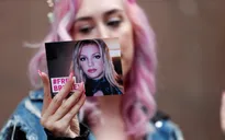 Tâm thần Britney Spears bị "tác động nghiêm trọng" khi cha cô vẫn giữ quyền bảo hộ