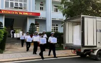 Các đơn vị quân đội hỗ trợ nhân dân vùng dịch