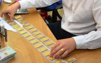 Giá vàng mất mốc 57 triệu đồng/lượng