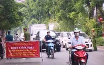Mua giấy đi đường từ hiệu cầm đồ để tham gia giao thông bị xử lý ra sao?
