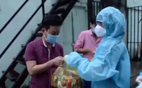 Những hành trình việc tử tế nối tiếp tại tâm dịch