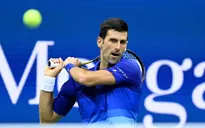 Novak Djokovic vất vả vượt qua vòng 1 Mỹ mở rộng 2021