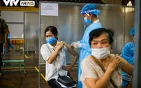 Sự chuyên nghiệp và ngăn nắp bên trong cơ sở tiêm vaccine COVID-19 tại Hà Nội