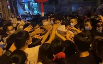 Bí thư Thành ủy Hà Nội yêu cầu làm rõ trách nhiệm lãnh đạo phường để xảy ra chen lấn khi tiêm vaccine COVID-19