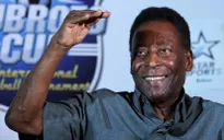 Pele trấn an người hâm mộ sau ca phẫu thuật