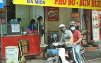 Từ 12h ngày 16/9, một số quận, huyện ở Hà Nội được bán hàng ăn uống mang về