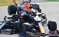 FIA vào cuộc điều tra vụ va chạm giữa Max Verstappen và Lewis Hamilton