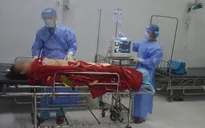 Bệnh xá đảo Song Tử Tây cấp cứu ngư dân bị giảm áp do lặn sâu