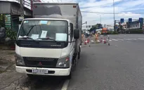 Phát hiện xe luồng xanh chở 6 người trong thùng xe