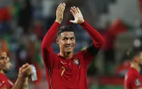Ronaldo đi vào lịch sử thế giới với kỷ lục ghi bàn ở ĐTQG