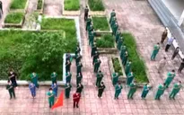 Lễ chào cờ đặc biệt tại Bệnh viện dã chiến số 12